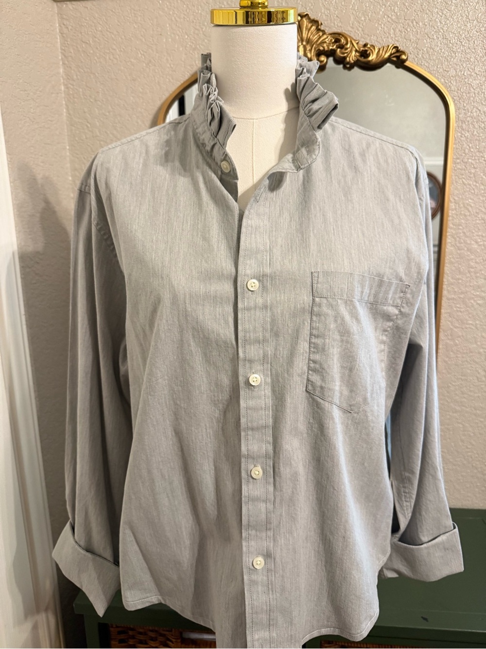 Goodfellow & Co Women’s Light Gray Ruffled Collar Button-Down Shirt